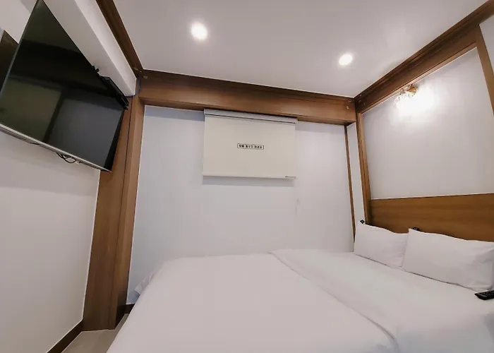 영등포구청역 달모텔 Сеул